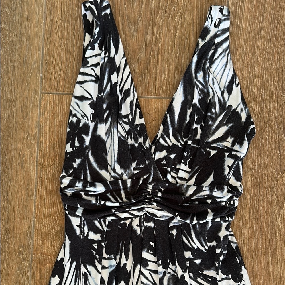 Chic Black and White Maxi Dress - Picture 2 of 4